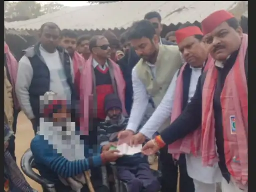 न्याय की गुहार और मदद का हाथ