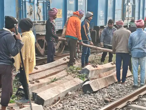 गंगाघाट स्टेशन का बदलेगा स्वरूप