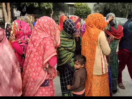 बांदा में 50 वर्षीय महिला ने की आत्महत्या, खेत से लौटने के बाद लगाई फाँसी