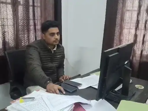 उन्नाव पुलिस की बड़ी कामयाबी: साइबर ठगों के चंगुल से छुड़ाए 12.99 लाख रुपये, पर क्या सुरक्षित है आपका डिजिटल डेटा?