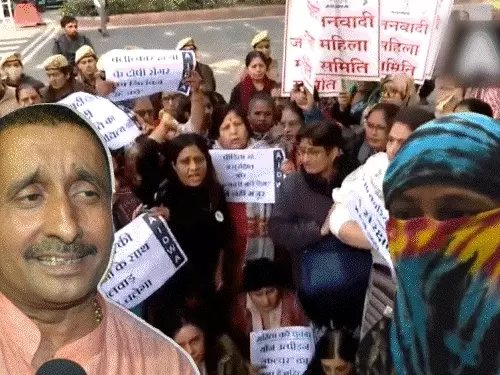 उन्नाव की बेटी का दिल्ली में हुंकार: "सेंगर की जमानत से नहीं डरती, अंतिम सांस तक लड़ूंगी"