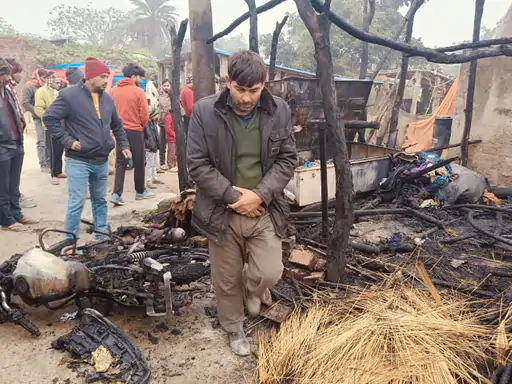 किसान की गृहस्थी पर टूटा 'अग्नि तांडव'