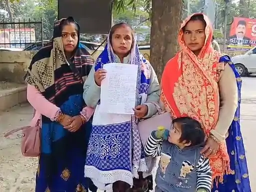 तमाशबीन बनी रही थाना पुलिस; अब SP की चौखट पर पहुंची लहूलुहान पीड़िता