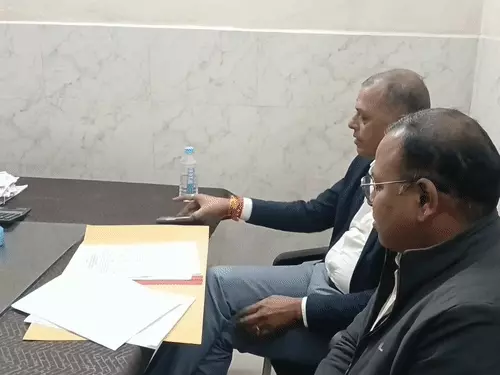 कानपुर रजिस्ट्री दफ्तर में इनकम टैक्स का बड़ा धमाका: 2500 करोड़ की वित्तीय गड़बड़ी उजागर