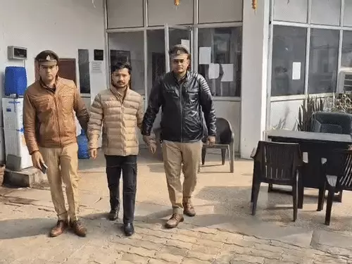 हॉर्न बजाने पर भड़का स्कॉर्पियो सवार, आधा किलोमीटर तक वाहनों को रौंदा