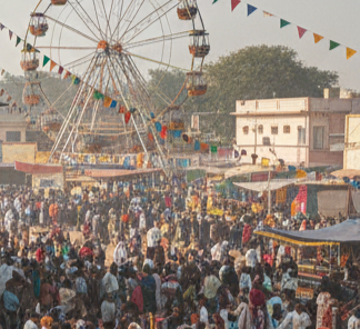उन्नाव में ऐतिहासिक तकिया मेला शुरू, हजारों श्रद्धालु पहुंचे