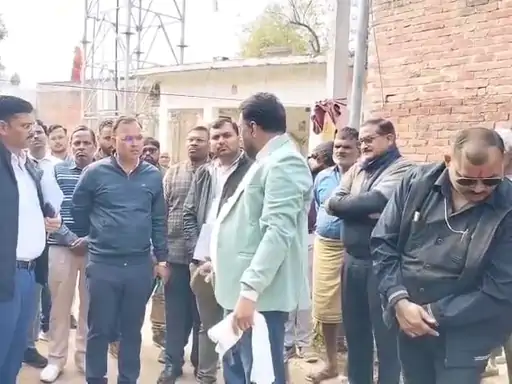 अधिकारियों को जमकर लताड़ा; कहा- 'भ्रष्टाचार हुआ तो नंगा नाच करूँगा'