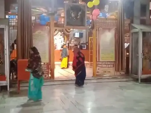 उन्नाव के ऐतिहासिक चंद्रिका देवी मंदिर में दानपात्र चोरी