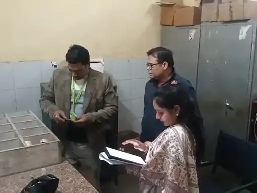 बंद जनरेटर और बदहाल स्वास्थ्य सेवाओं की खुली पोल