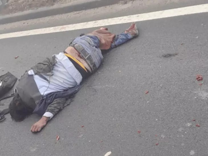 उन्नाव में भीषण सड़क हादसा: हाईवे पर खड़े डंपर से टकराई बाइक, कानपुर के युवक की मौत, साथी की हालत नाजुक