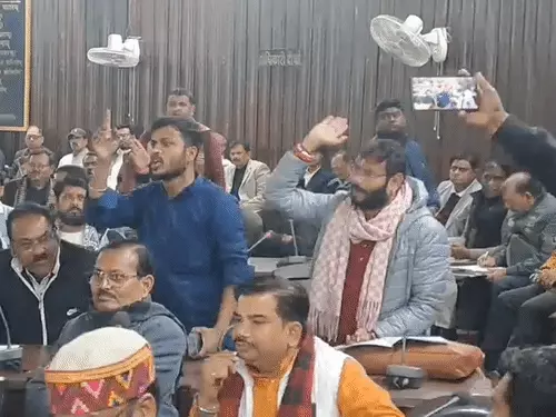 अब डिप्टी सीएम की चौखट पर भाजपा पार्षद