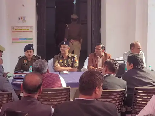 उपद्रवियों को सख्त चेतावनी