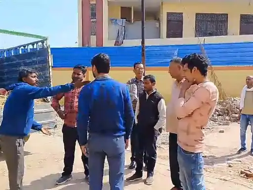 छत से गिरे किसान की इलाज के दौरान मौत