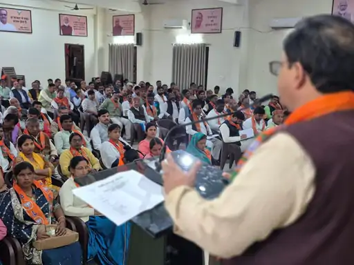 कार्यकर्ताओं को मिली जीत की संजीवनी