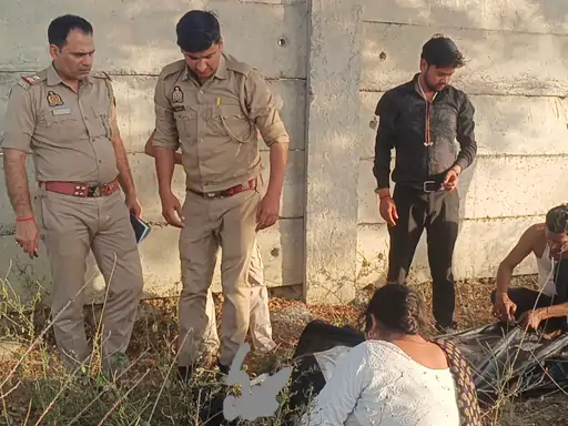 नाव के चलते अधेड़ ने लगाई फांसी