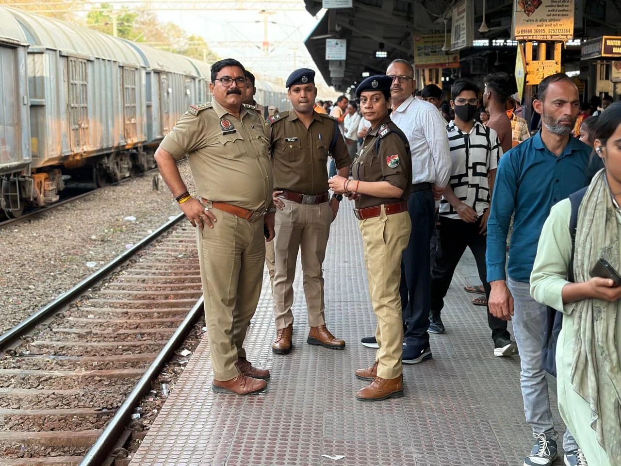 यूपी पुलिस उपनिरीक्षक परीक्षा: बांदा रेलवे स्टेशन पर सुरक्षा का ‘हाई अलर्ट’, जीआरपी-आरपीएफ और पुलिस ने संभाला मोर्चा